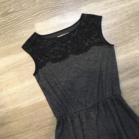 ☀️LOFT // Charcoal Lace Trim Casual Dress - Picture 3 of 5